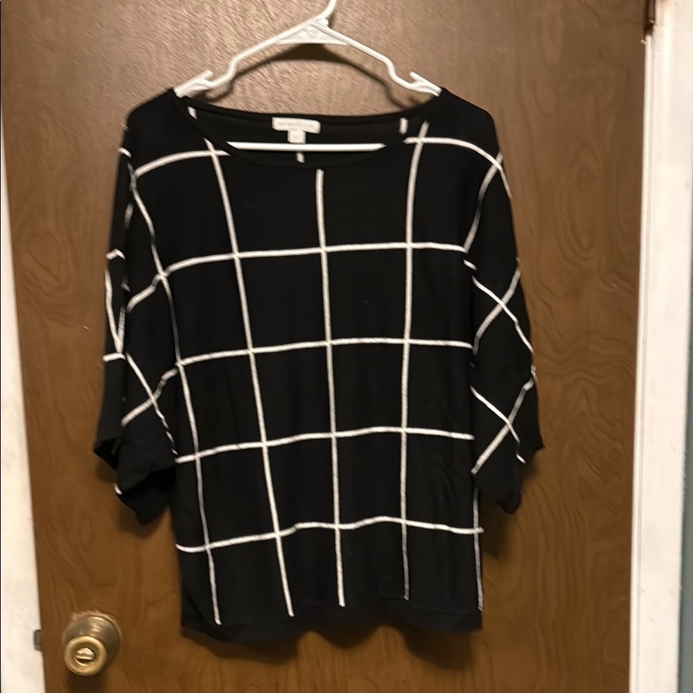 New York & Company Black and White Oversized Sweater size S